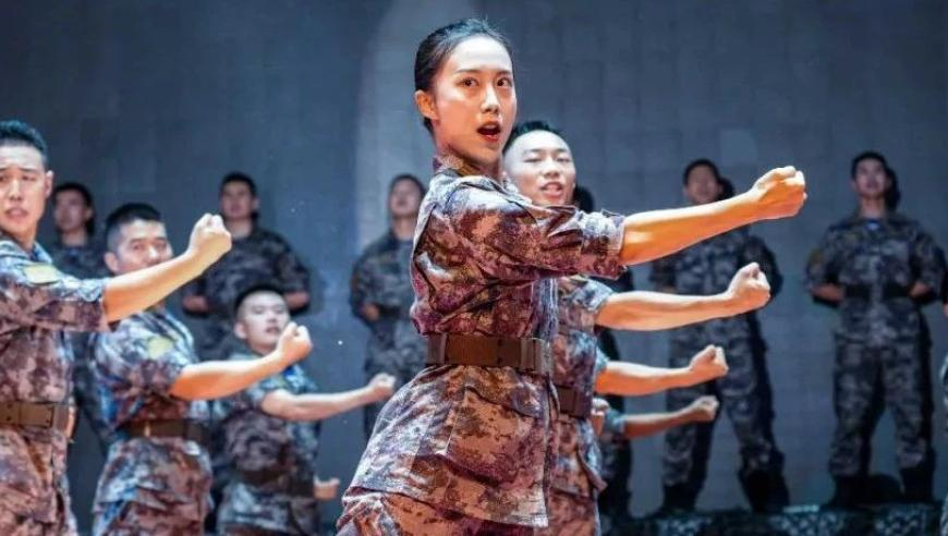饺子凭什么成首个80后百亿票房导演,香港最准最快资料免费,最新核心解答落实_粉丝版V15.5